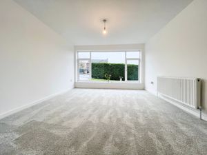 Lounge- click for photo gallery